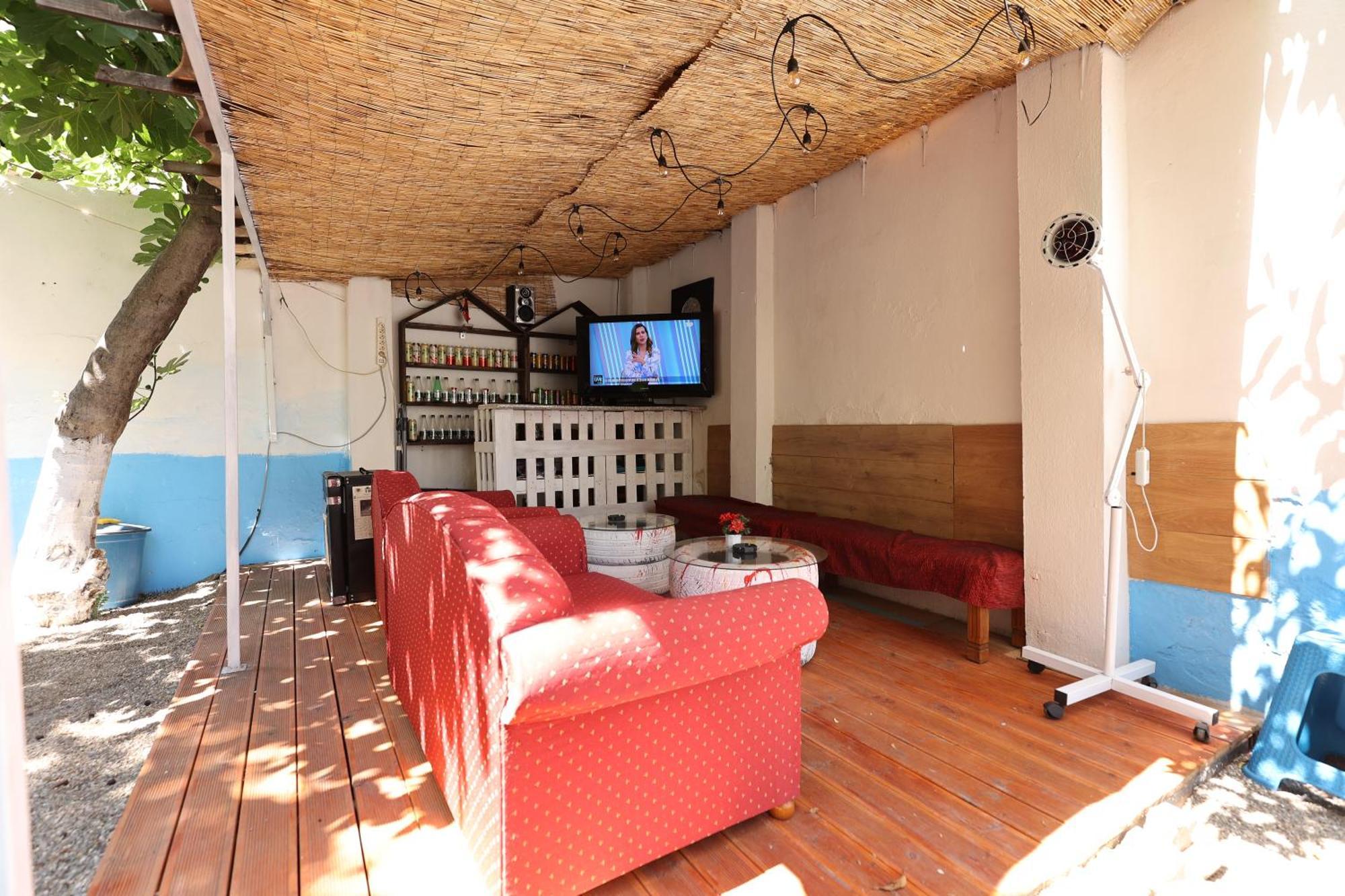 Hostel Osho Tiranë Eksteriør bilde