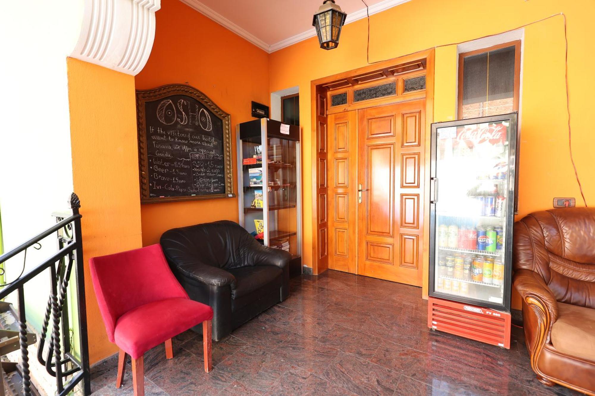 Hostel Osho Tiranë Eksteriør bilde