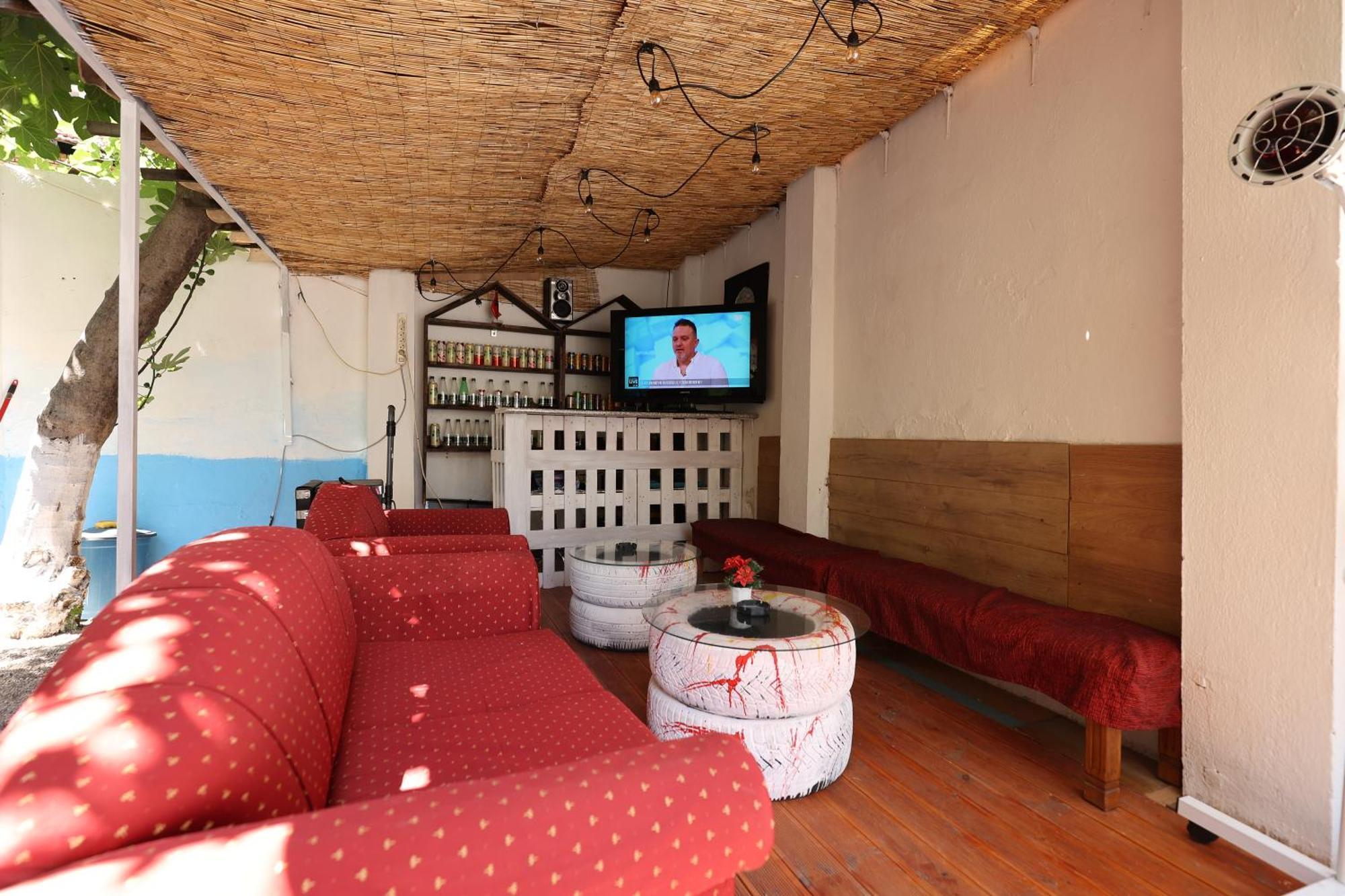 Hostel Osho Tiranë Eksteriør bilde