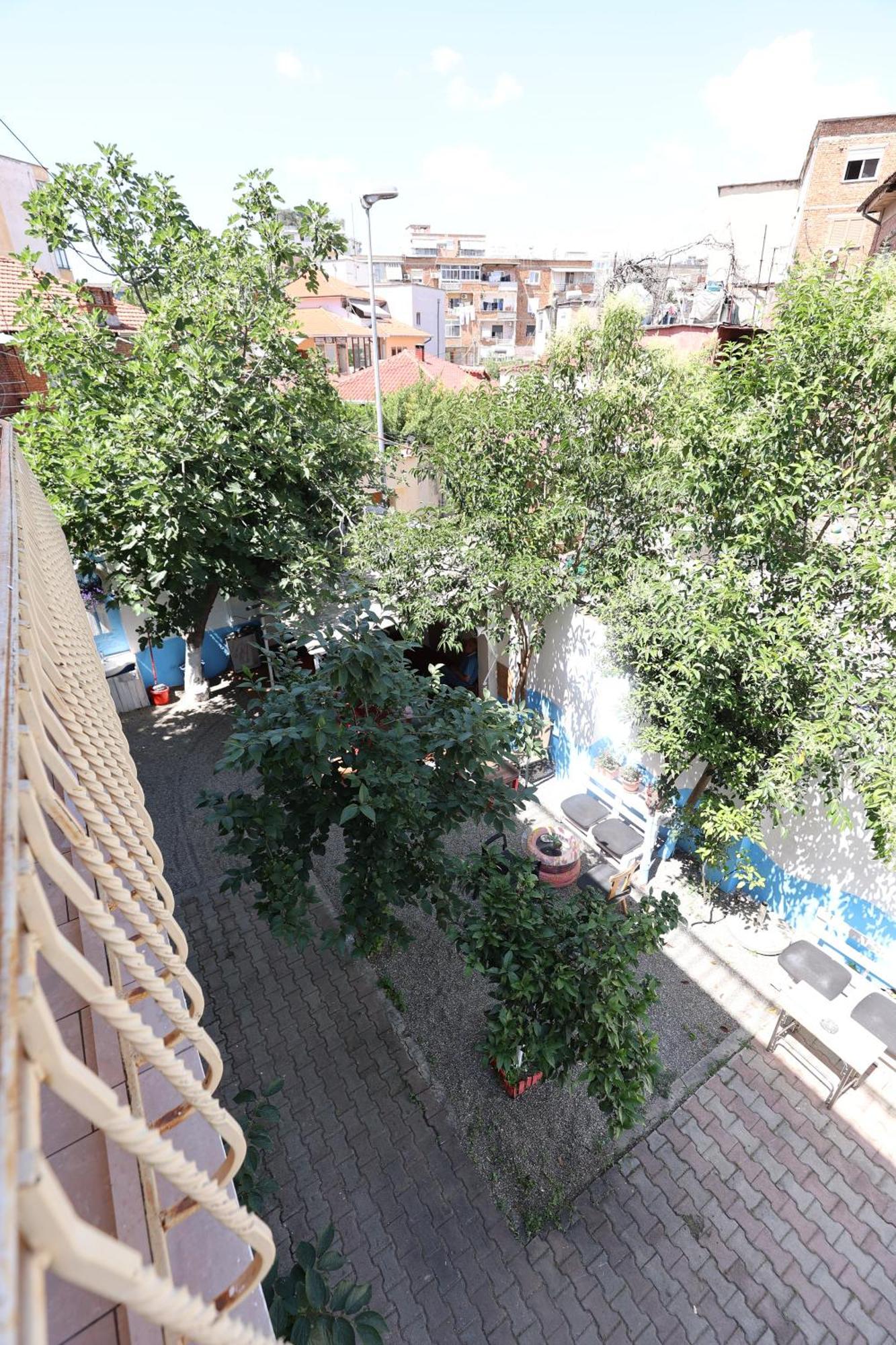 Hostel Osho Tiranë Eksteriør bilde