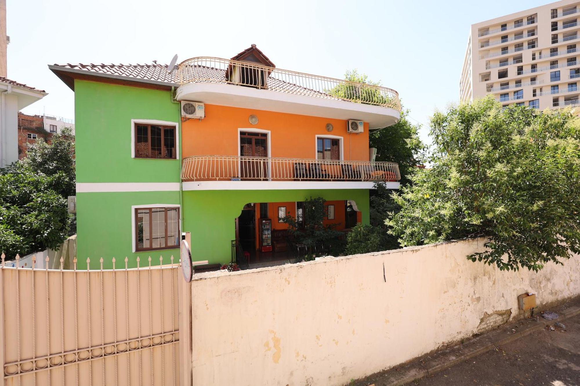 Hostel Osho Tiranë Eksteriør bilde