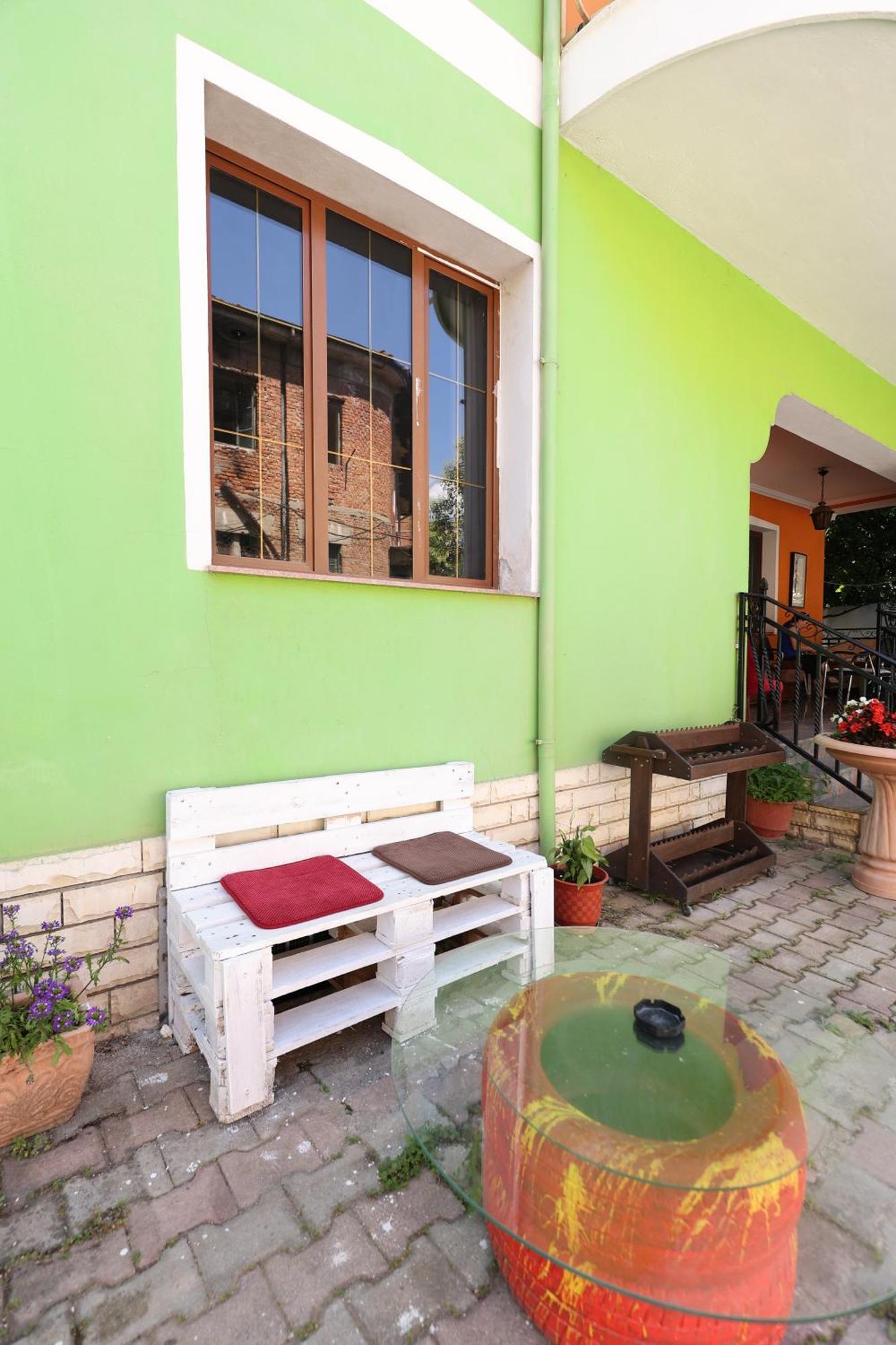 Hostel Osho Tiranë Eksteriør bilde