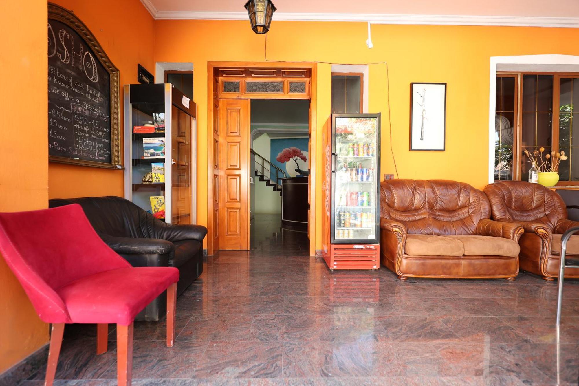Hostel Osho Tiranë Eksteriør bilde