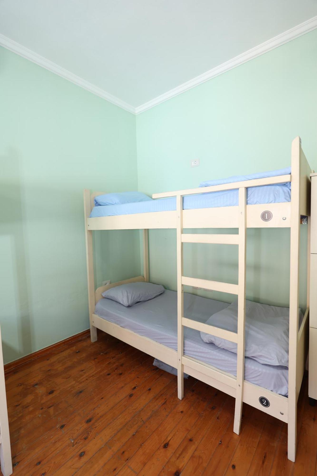 Hostel Osho Tiranë Eksteriør bilde