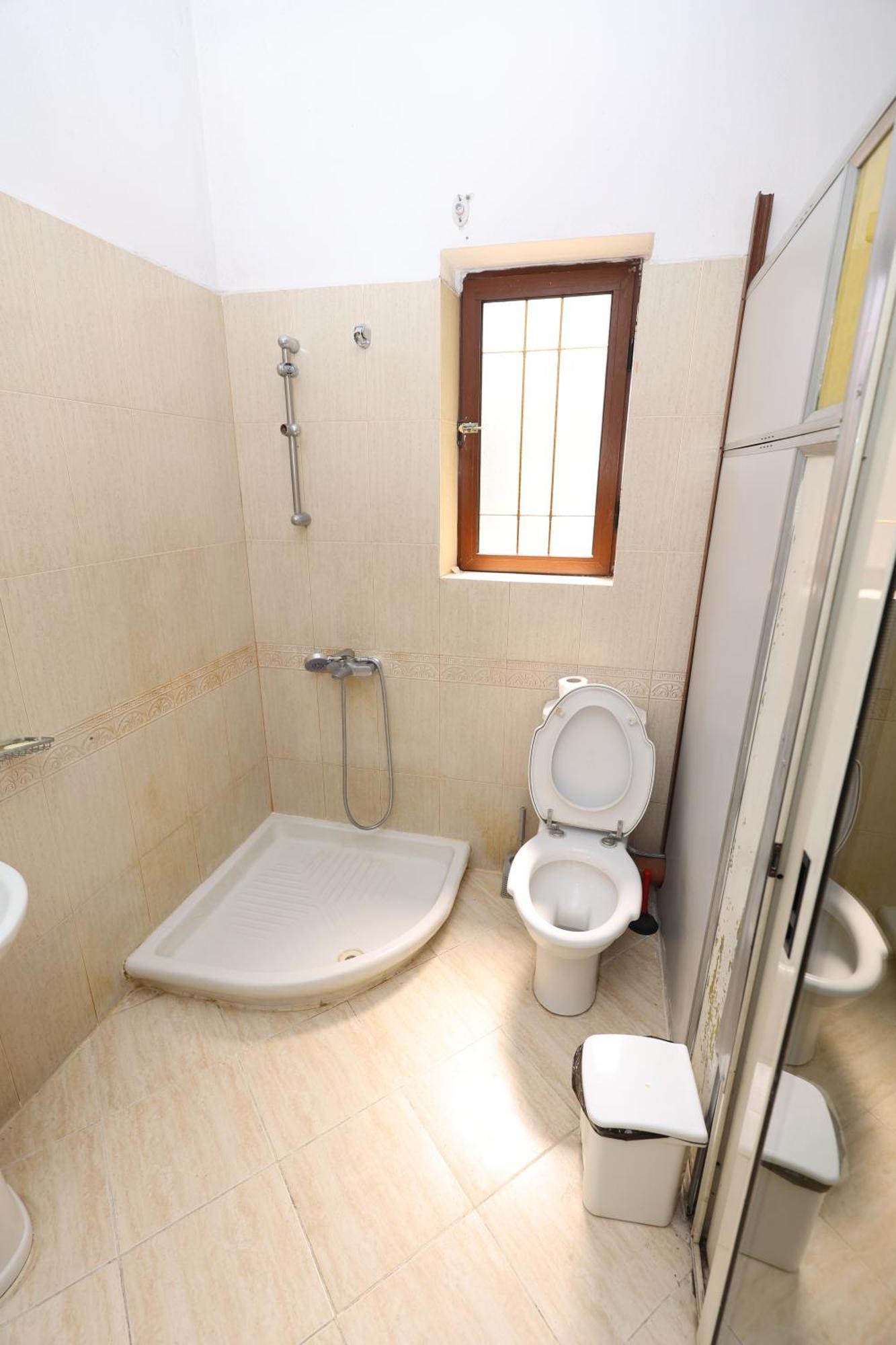 Hostel Osho Tiranë Eksteriør bilde
