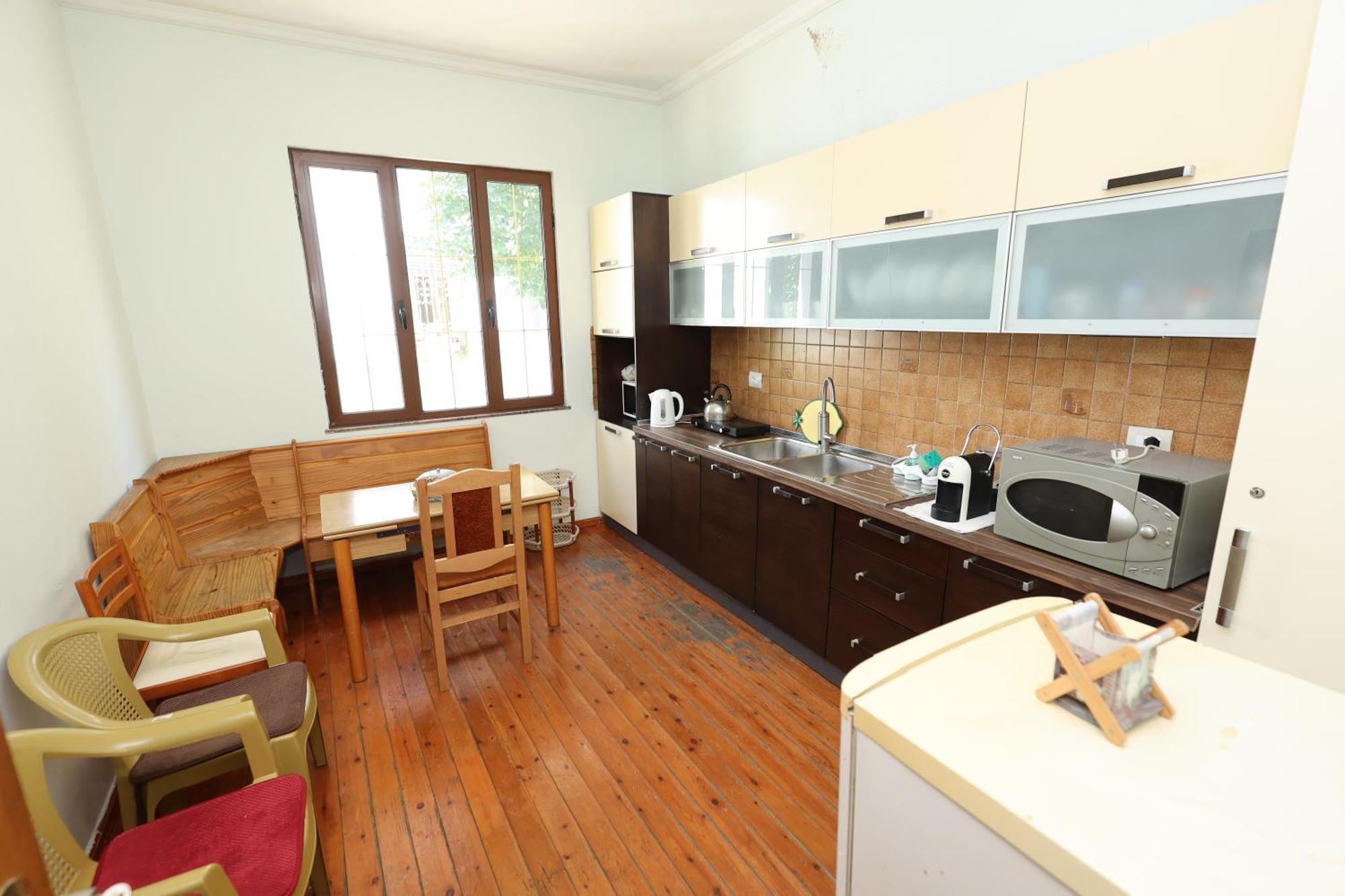 Hostel Osho Tiranë Eksteriør bilde